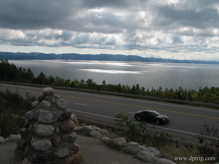 2005_NorthOntario039 Lake Superior. 从Soo出来，我们沿Lake Superior继续北行，余下的路程很随意，开到哪里返程视父母兴致而定。